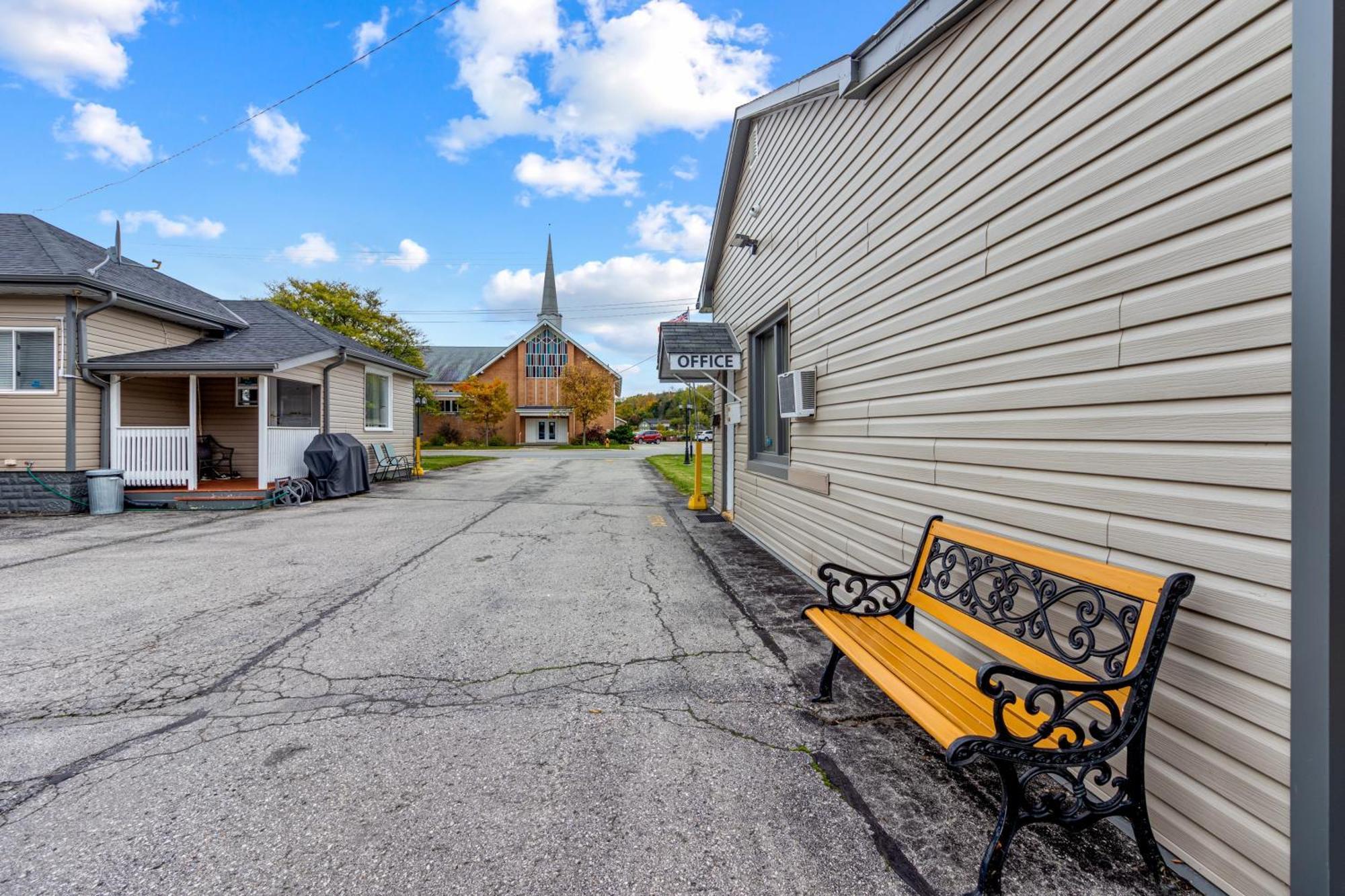 Nights Inn Owen Sound Exterior photo